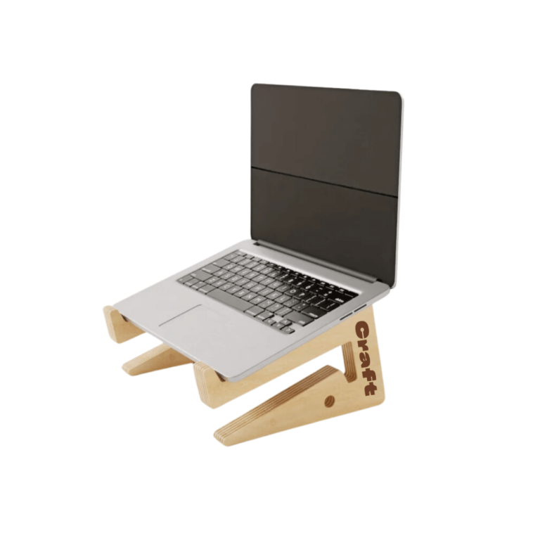Soporte de pc en madera
